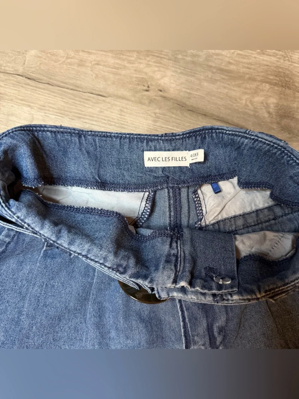 Avec Les Filles Belted Pleated Shorts